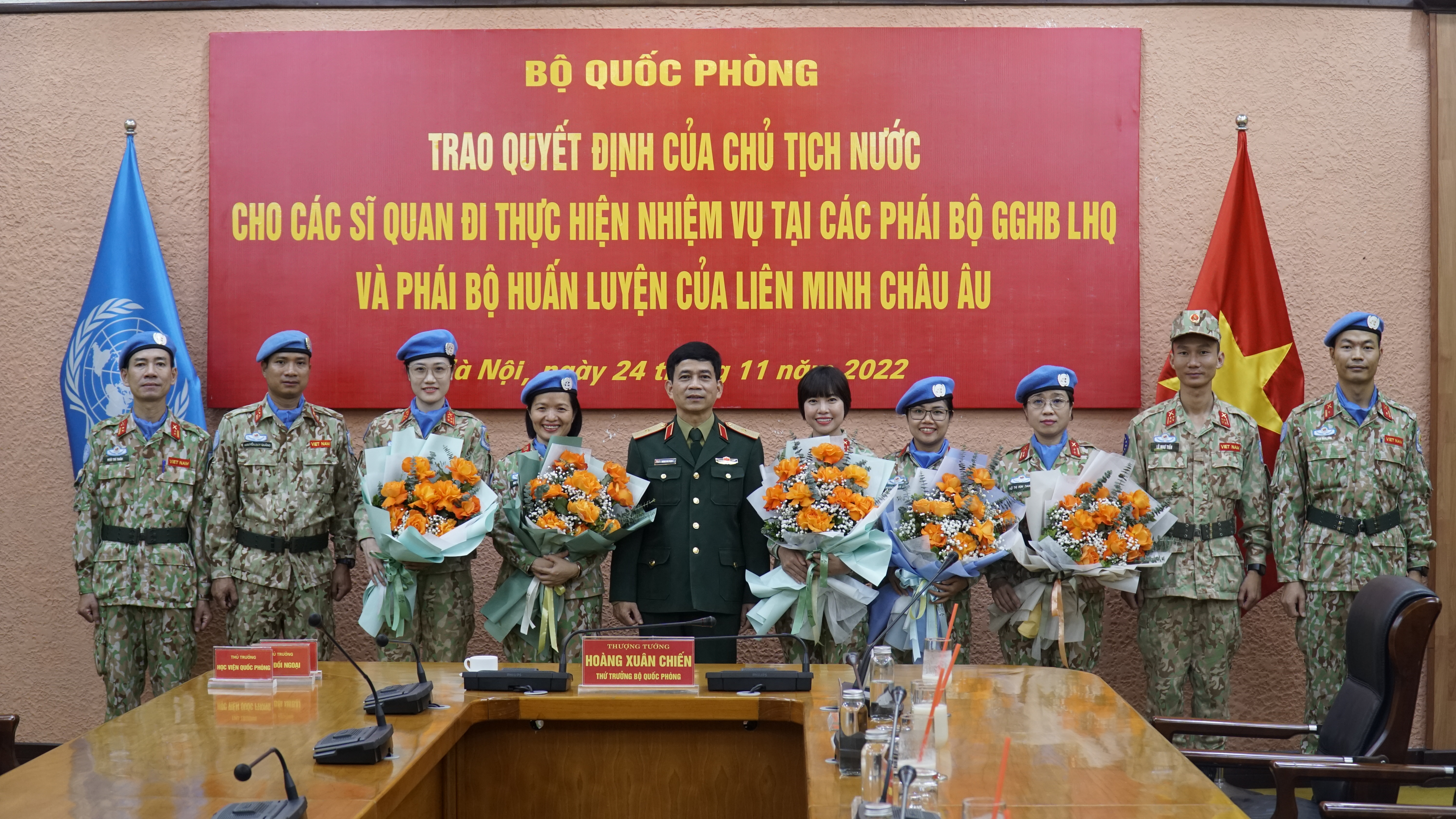 /UploadStore/admin/221127 Trao QD cua CTN/_DSC0965.JPG